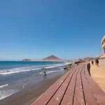 alquilaencanarias El Medano, Cabezo beach&parking