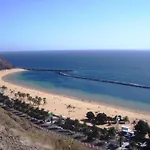 Seaview Apartment Near The Beach