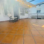 Una Planta En Villa Angelita Con Vista Al Mar Para Seis Personas Tres Dormitorios Dos Banos Terraza Cocina Piscina