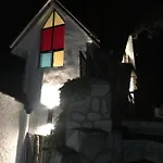 Villa Caramel
