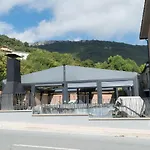Hostal Restaurante Ibaisek