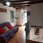 Poqueira House