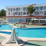 Apartamentos Playa Romana Park