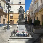 Bonito Apartamento En El Centro Historico De Cadiz