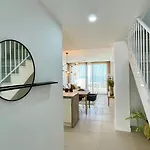 Bayview -Superb Luxurious Sea View Penthouse With Private Hot Tub By Solrentspain