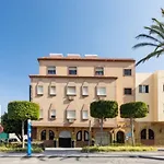Hostal La Costa