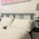 Apartamento Entero A 10 Minutos En Coche De Sevilla Centro