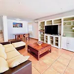 Villa S\'Aferrada