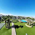 Oasis Beach Viviane
