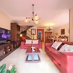 Chalet Adosado En Torre Del Mar
