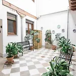 Tuguest Plaza De Gracia