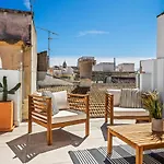 Superb private House in the Heart of Málaga, with sunny rooftop