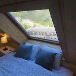 Atico Duplex Reformado Con Vistas A La Montana