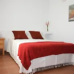 Apartamentos La Galbana Con Piscina