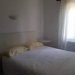 Villa en primera linea de mar cerca de Binibeca