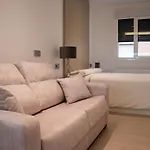 Apartamentos Palacio De Yolanda