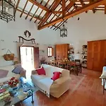 Escuela La Crujia