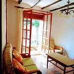 Casa De Amparo Y Jose Manuel