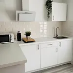 La Moneda Home Spa