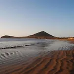 New 140M2 Loft-Style Flat At Town Heart, 3 Beaches Close Casa Leon