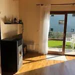 Casa Adosada Familiar Con Jardin Y Piscina