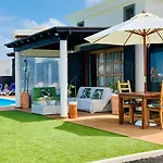 Villa Lisi ,lujo y confort a 300 metros del mar