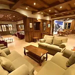 Hotel Lacreu