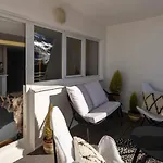 Snow Home Apartment
