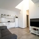 Apartamentos Anjomacar I