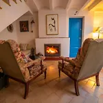 Agradable Casa Con Chimenea En El Centro Historico