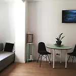 Mini apartamento céntrico con zonas compartidas