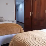El Piso De La Placita