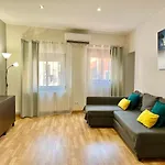 Comfortable Renovated Flat, Wifi!