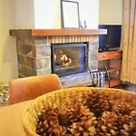 Apartament Acollidor Amb Una Gran Llar De Foc By Rural D\'Aneu