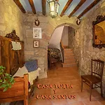 Casas Santos Y Tolta