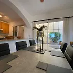 3 Bedroom Home With Amazing Views & Outdoor Spaces
