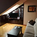 Atico bajo cubierta y garaje. Registro Nº VUT829AS