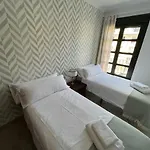 Amador Apartamento Familiar Centro Parking Amador De Los Rios