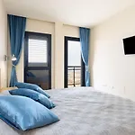 Sunny Castillo Apartment