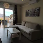 Oceanblue Modern King Size 1 Bedroom Apartment With Seaview And Terrace