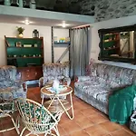 Las Casitas De Peares
