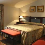 Hotel O Pino