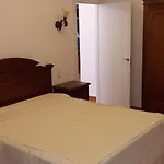 Exclusivo Chalet Con Piscina Junto A Centro Comercial, Posibilidad De Cama Supletoria Adicional Piscina Disponible Hasta 15 De Septiembre