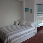 Estudio con vistas al mar en Baiona