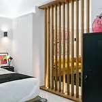 Apartamentos Élite - Warhol