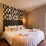 Up Rooms Banyoles