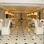 Ares Hotel