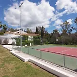Del Parque Flats Le Village Marbella Golf