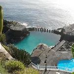 Apartamentos Miriam (Charco Azul)