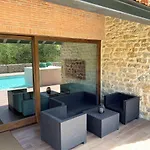 2 Apartamentos en villa con piscina privada en Asturias El Marquesau